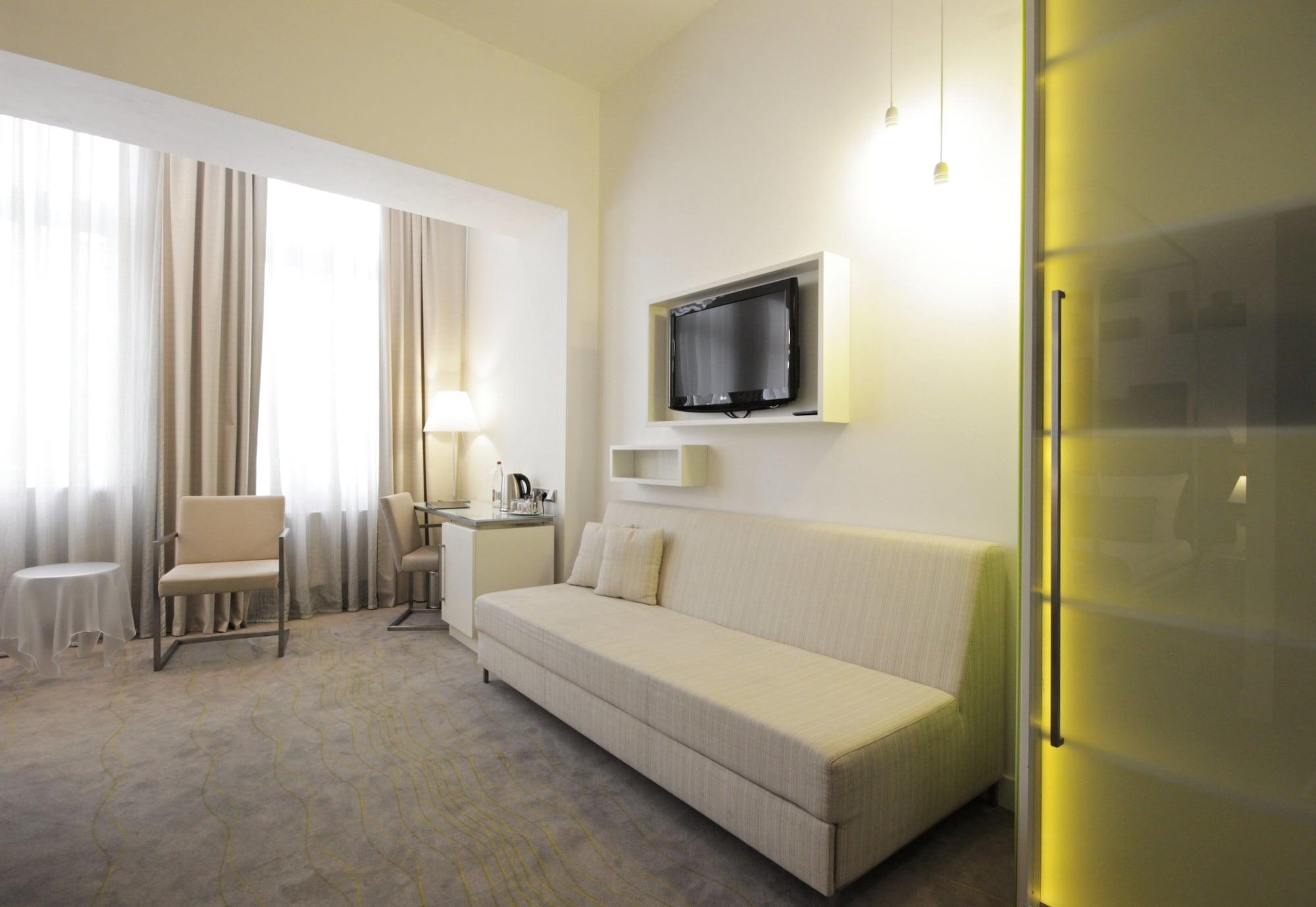 Pure White Hotel Praha Bagian luar foto
